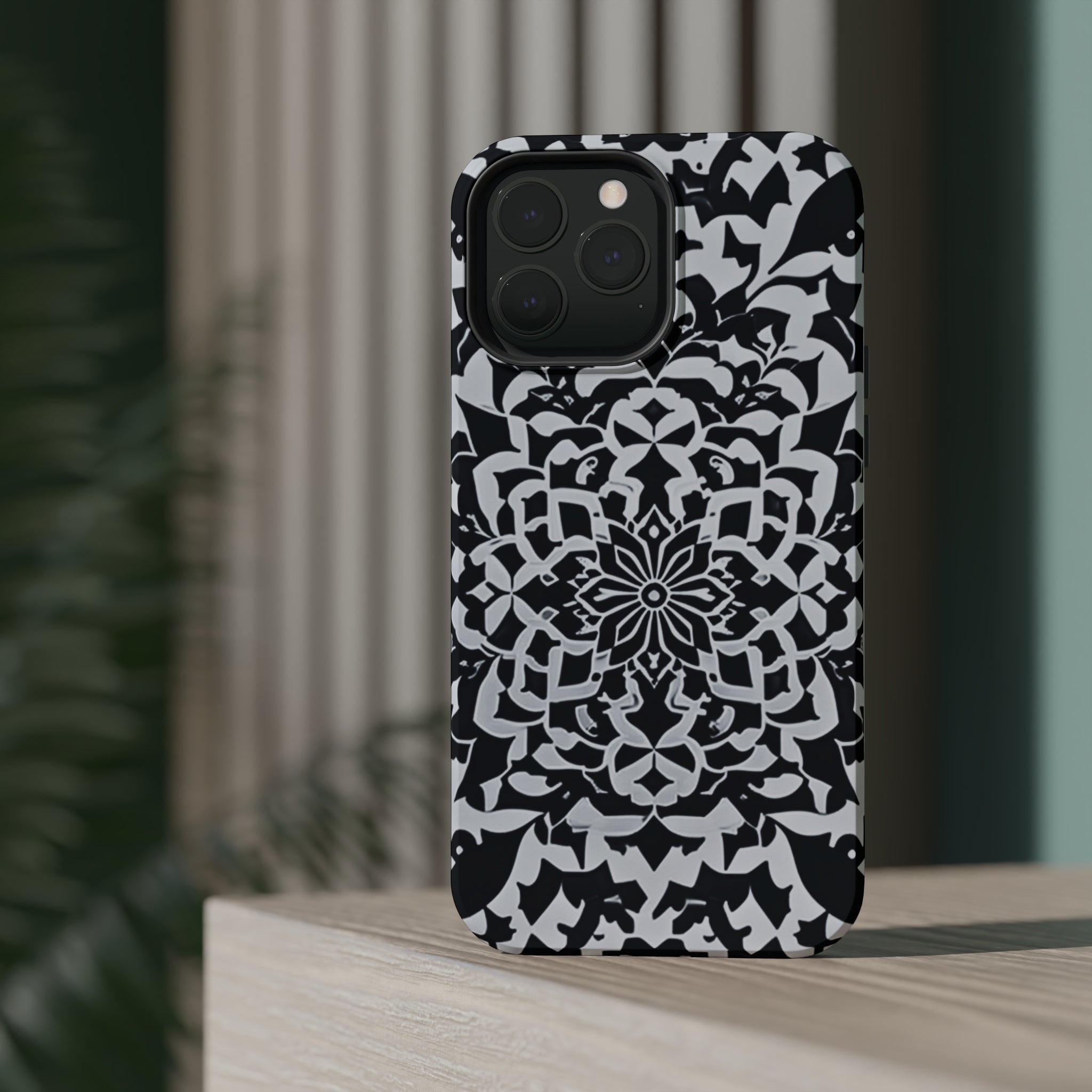 Royal Maze MagSafe Tough Cases